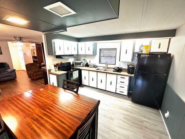 AGE 40+ PARK Mobile Home