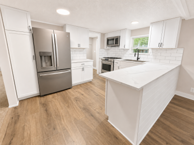 Photo 3 of 16 of home located at 1908 Abels Milford, MI 48381