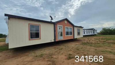 Mobile Home at Oak Creek Home Center 20305 Interstate 35 S Lytle, TX 78052