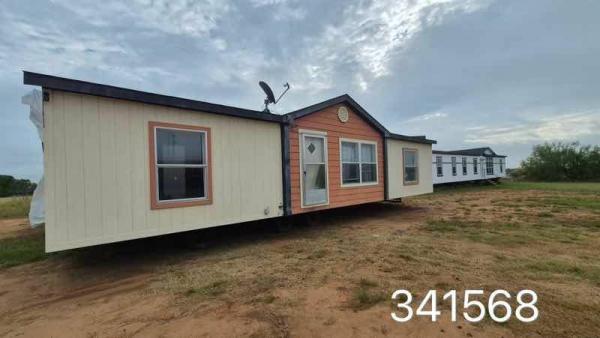 Photo 1 of 1 of home located at Oak Creek Home Center 20305 Interstate 35 S Lytle, TX 78052