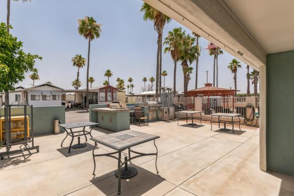 1987 Skyline Manufactured Home