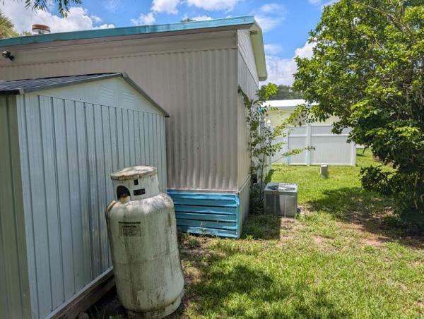1987 LIBE Manufactured Home