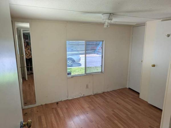 1987 LIBE Manufactured Home