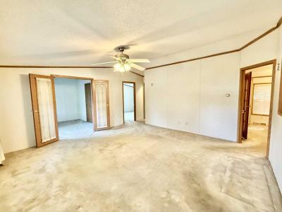 Photo 4 of 31 of home located at 22 Sunnydale Circle Brimfield, MA 01010