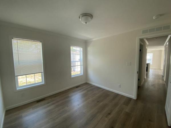 2026 Skyline - Leola Woodlynne Mobile Home
