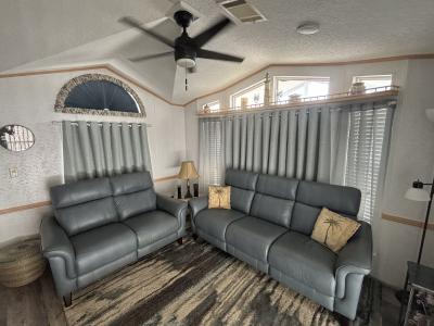 Photo 5 of 15 of home located at 37629 Elder Lane Zephyrhills, FL 33541