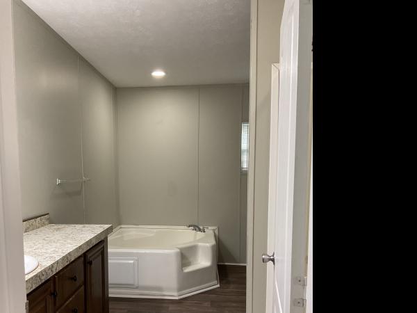 2016 Clayton Mobile Home