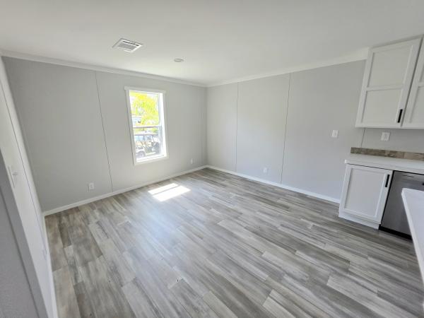 2025 Palm Harbor 340LS99999M Mobile Home