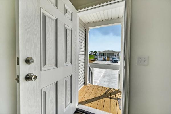 2025 COLONY 104 550BP99999M  Home