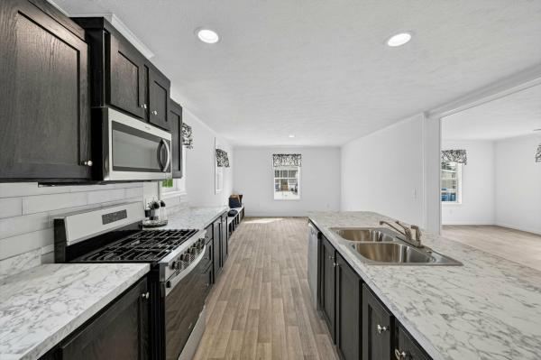 2025 COLONY 104 550BP99999M  Home