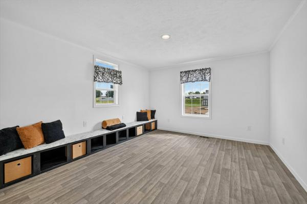 2025 COLONY 104 550BP99999M  Home