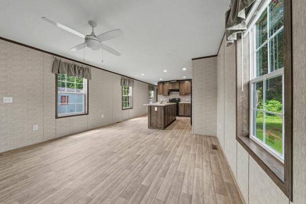 2026 Colony 151 Eastland Concepts-16763G / 550EC16763G  Home
