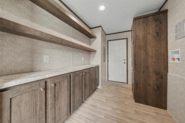 2026 Colony 151 Eastland Concepts-16763G / 550EC16763G  Home