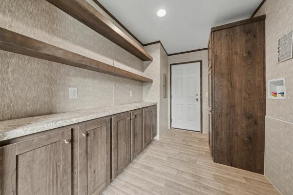 2026 Colony 151 Eastland Concepts-16763G / 550EC16763G  Home