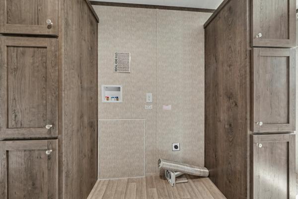 2026 Colony 151 Eastland Concepts-16763G / 550EC16763G  Home