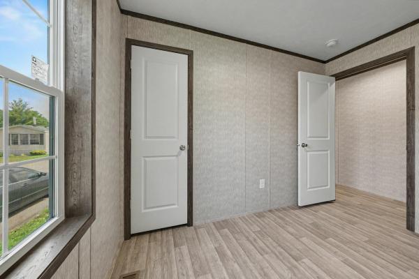 2026 Colony 151 Eastland Concepts-16763G / 550EC16763G  Home