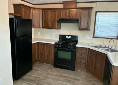 Photo 2 of 4 of home located at 6186 Robert Circle Site #033 Ypsilanti, MI 48197