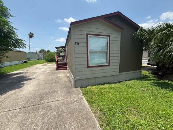 2020  Mobile Home For Sale