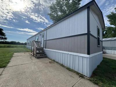 Mobile Home at 1010 Reservation Rd # B29 Hays, KS 67601