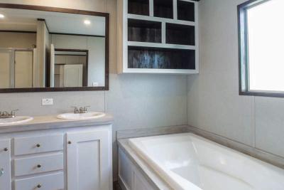 Photo 4 of 5 of home located at 3706 Valerie Lane Temple, TX 76502