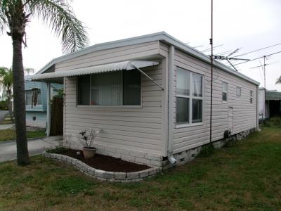 Mobile Home at 2701 34th St N. Lot 222 Saint Petersburg, FL 33713