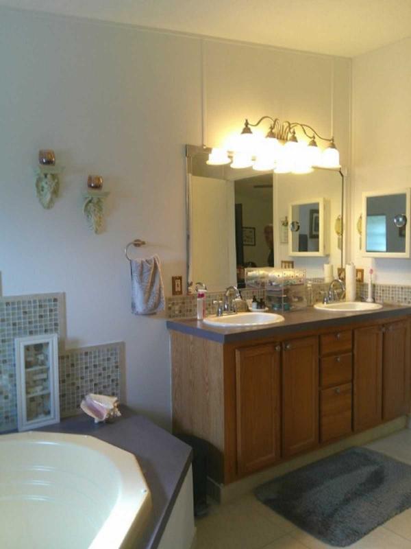 2001 Oak Haven Manufactured Home