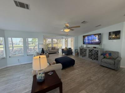 Photo 5 of 27 of home located at 2121 Bayou Dr. South Ruskin, FL 33570