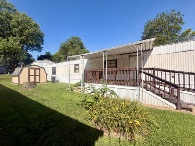 Photo 2 of 3 of home located at 282 Pinedale Dr Saint Charles, MO 63301