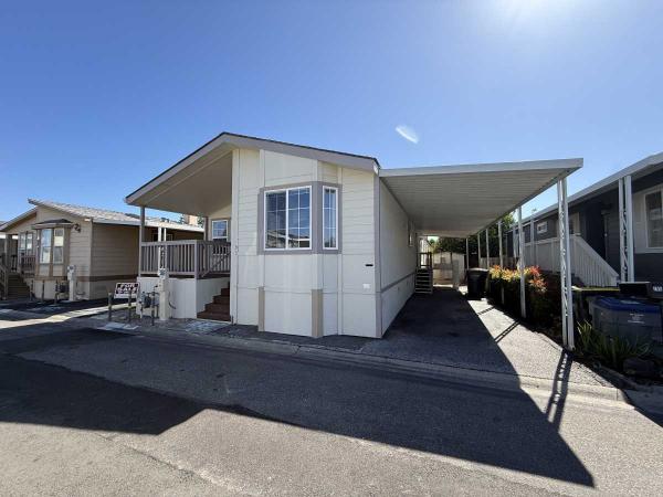 1998  Mobile Home For Sale