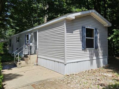 Mobile Home at 68 Wintergreen Lane Mentor, OH 44060