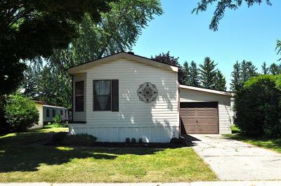 Mobile Home at 1107 Magnolia Ave. Oshkosh, WI 54902
