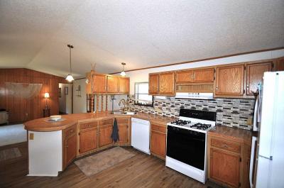 Photo 4 of 16 of home located at 1107 Magnolia Ave. Oshkosh, WI 54902