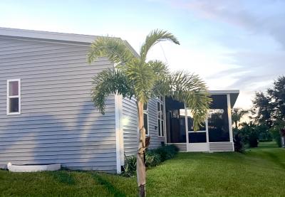 Photo 4 of 48 of home located at 3948 Manatee Club Drive Ruskin, FL 33570
