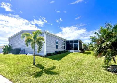 Photo 3 of 48 of home located at 3948 Manatee Club Drive Ruskin, FL 33570