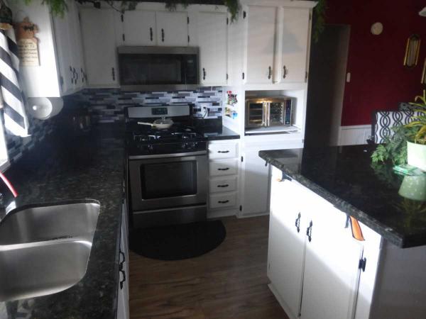 1987 Palm Harbor Manufactured Home