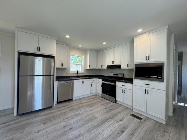 2025 Skyline COURAGE 910 Mobile Home