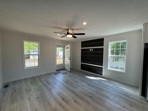 2025 Skyline COURAGE 910 Mobile Home