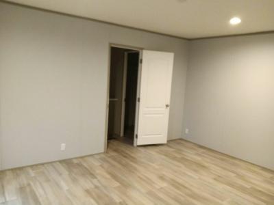 Photo 5 of 16 of home located at 3941 Charleston Highway #245 West Columbia, SC 29172