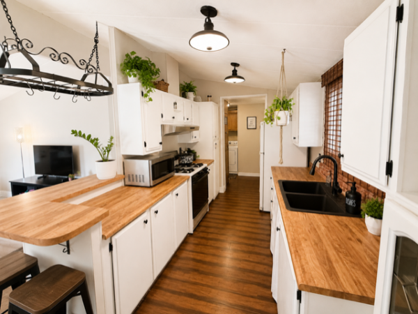 1985 Grove Minor GV409A0 Mobile Home