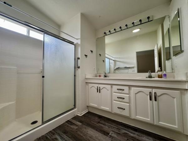 2006 Hallmark 27-1997 Mobile Home