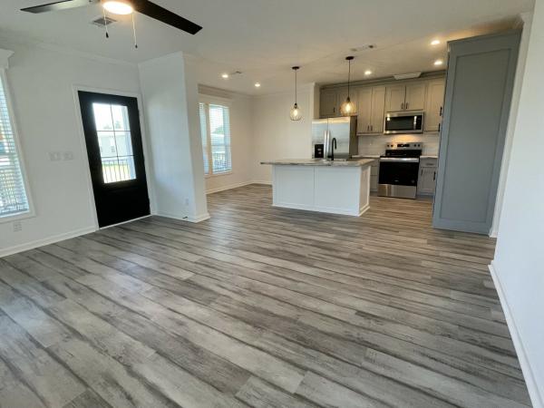 2026 SKYLINE/CHAMPION LE5081A Mobile Home