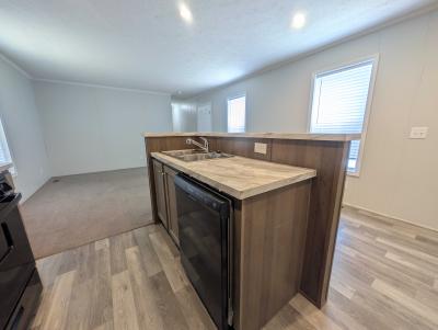 Photo 5 of 25 of home located at 15929 Villaire #668 Clinton Township, MI 48038