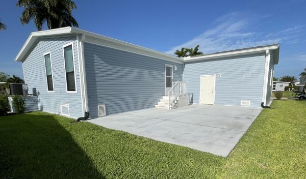 2026 SKYLINE/CHAMPION LE5081A Mobile Home