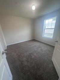 2019 Clayton 81FSN24443 Mobile Home