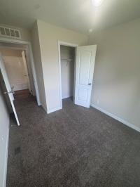 2019 Clayton 81FSN24443 Mobile Home