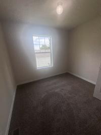 2019 Clayton 81FSN24443 Mobile Home