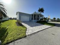 2026 Skyline/CHAMPION HOME BUILDERS LE 5081A Mobile Home
