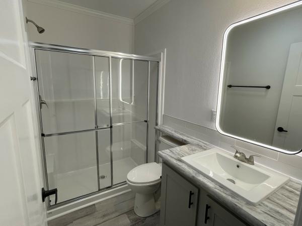 2026 Skyline/CHAMPION HOME BUILDERS LE 5081A Mobile Home