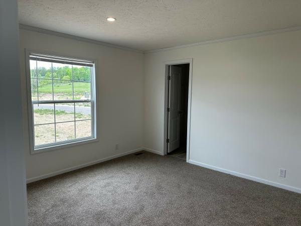 2023 Champion RA2852215 Mobile Home