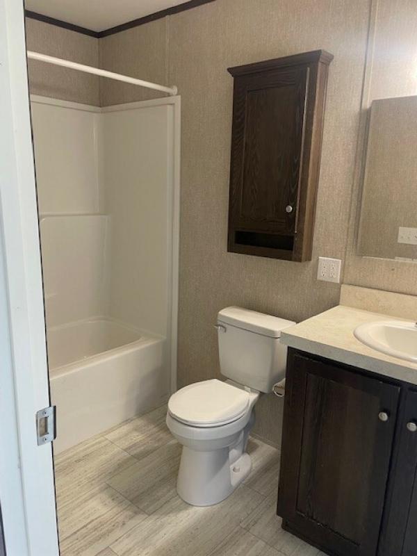 2022 Redman Homes 202 NWS-L-47631  Home